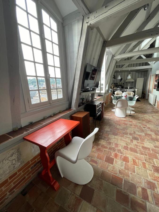 Le Loft Du Homard Bleu - Entre Ciel Et Mer - Free Parking 500M 옹플뢰르 외부 사진